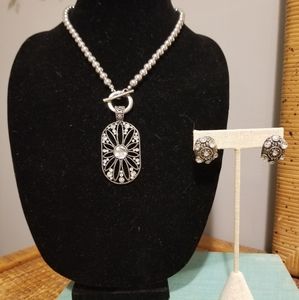 Boutique necklace and earring set.